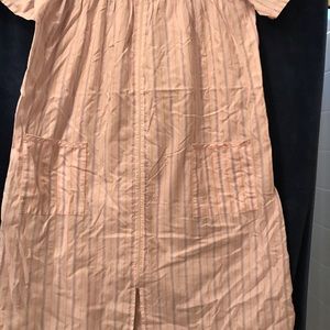 2 fairly new good condition house in for lounging